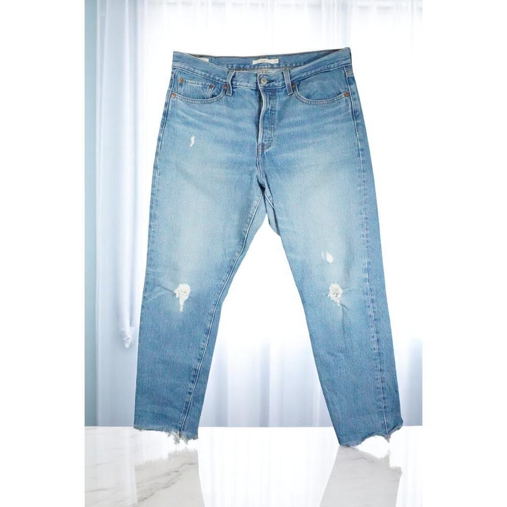Levi's Women's Premium Wedgie Icon Fit Jeans size 31